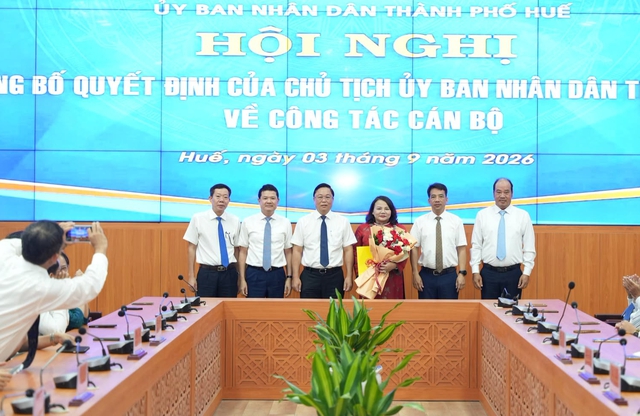 Thành phố Huế tiếp nhận nhân sự từ Đà Nẵng- Ảnh 2.