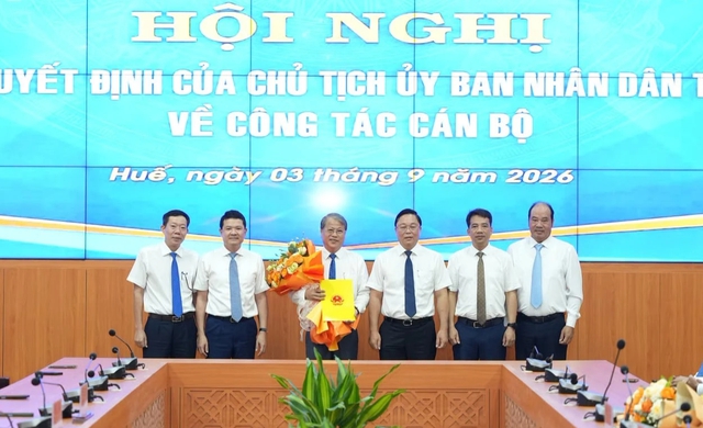 Thành phố Huế tiếp nhận nhân sự từ Đà Nẵng- Ảnh 3.