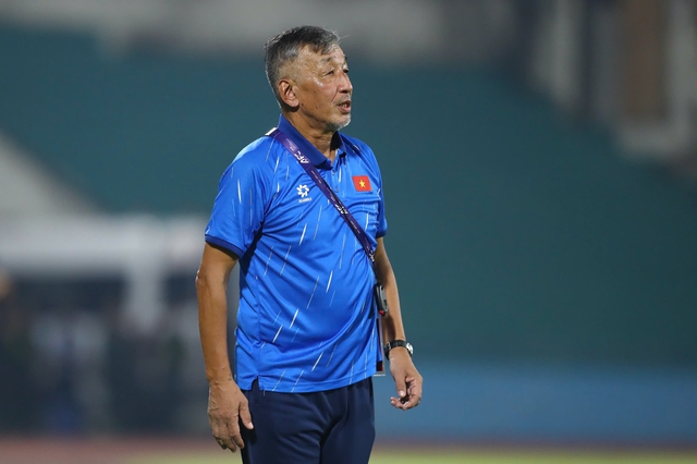 HLV Ikeuchi: 'U.20 Việt Nam non kinh nghiệm nhưng còn hy vọng là còn chiến đấu, không buông bỏ’- Ảnh 1.