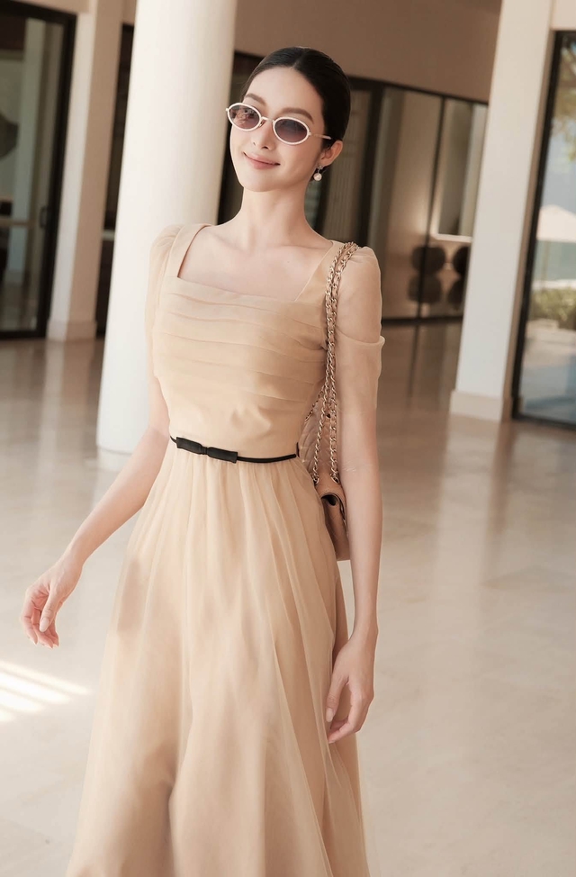 Màu kem, beige và nâu, bộ ba khuynh đảo tủ đồ thu đông 2026 - Ảnh 8.