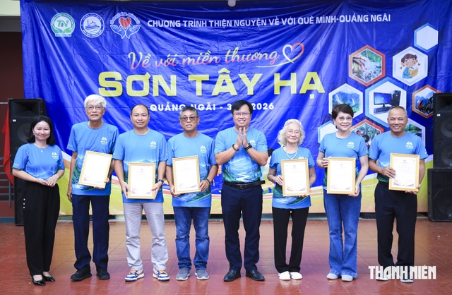 Về với miền thương Sơn Tây Hạ trao yêu thương- Ảnh 13.