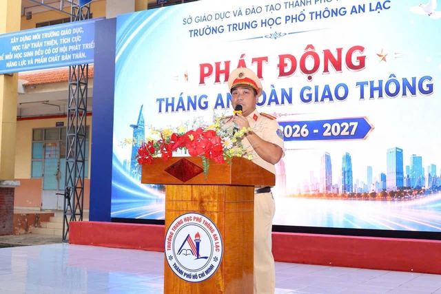 Học sinh chạy xe đi học: Những lỗi tưởng nhỏ nhưng dễ đẩy mình vào nguy hiểm - Ảnh 2.