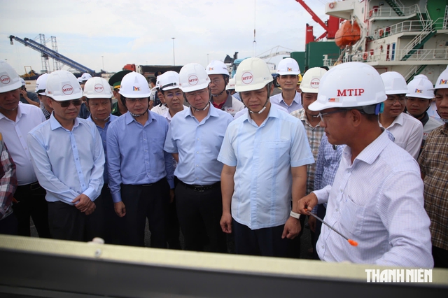 Quảng Trị điều động nhiều cán bộ về xã, đẩy nhanh dự án trọng điểm- Ảnh 1.