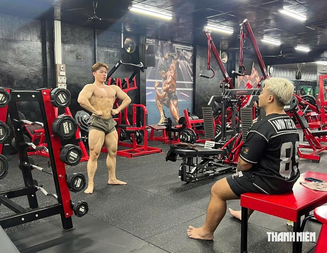Chàng trai từng nặng 37 kg đoạt huy chương vàng thể hình châu Á - Ảnh 2.