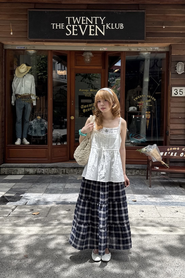 Mặc vintage không lo 'dừ' với nghệ thuật phối đồ hoài niệm - Ảnh 8.
