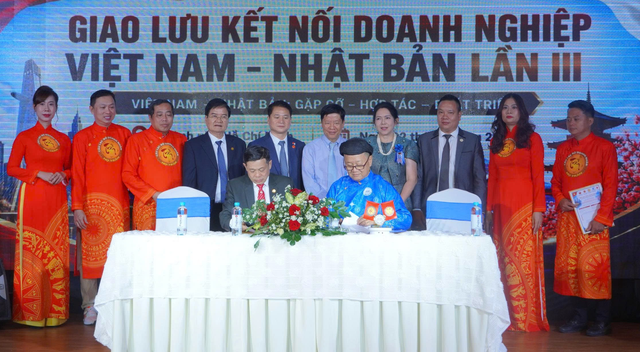 Áo dài Ngũ Thân - Nhịp cầu kết nối doanh nghiệp Việt Nam - Nhật Bản - Ảnh 1.