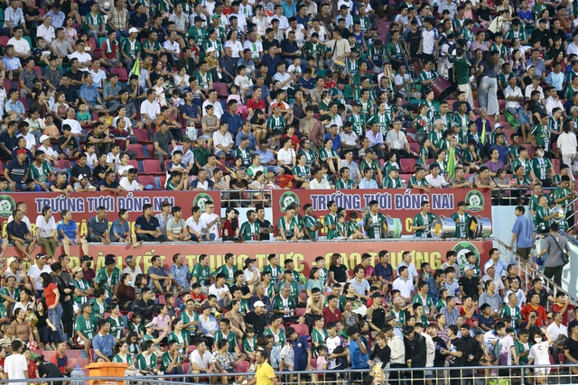 Bảng xếp hạng V-League mới nhất: Vượt t&acirc;n binh, Thể C&ocirc;ng Viettel chiếm giữ ng&ocirc;i đầu- Ảnh 2.