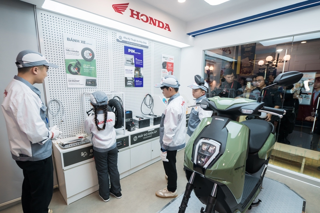Ra mắt sân chơi ‘Trung tâm Công nghệ xe máy điện Honda’ dành cho trẻ em - Ảnh 4.