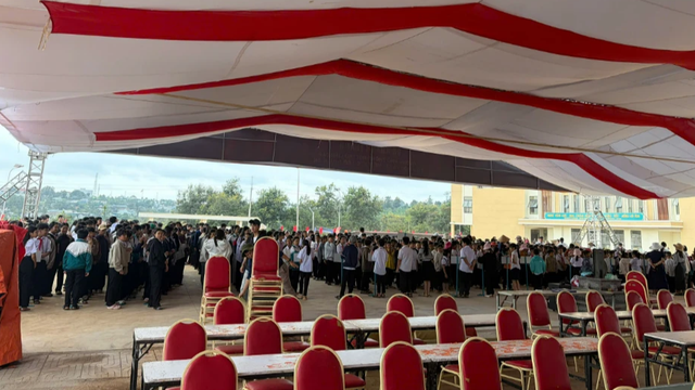 Lâm Đồng lên kế hoạch chuẩn bị khai giảng trong mưa trường vùng biên giới - Ảnh 3.