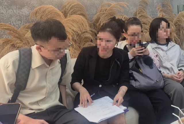 Làm đẹp cho khách, đăng ảnh lên mạng xã hội có cần xin phép? - Ảnh 3.