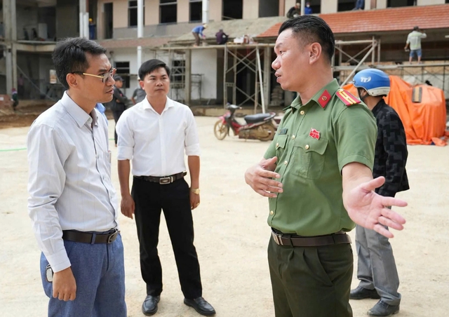 Đ&agrave; Nẵng: Thầy c&ocirc; trường miền n&uacute;i 'chạy đua' lo chỗ học, chỗ ở cho học sinh- Ảnh 2.