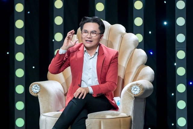 C&ocirc; g&aacute;i h&aacute;t 'Trăm nhớ ng&agrave;n thương' khiến Đại Nghĩa 'giật m&igrave;nh' v&igrave; ngỡ Lệ Quy&ecirc;n - Ảnh 2.