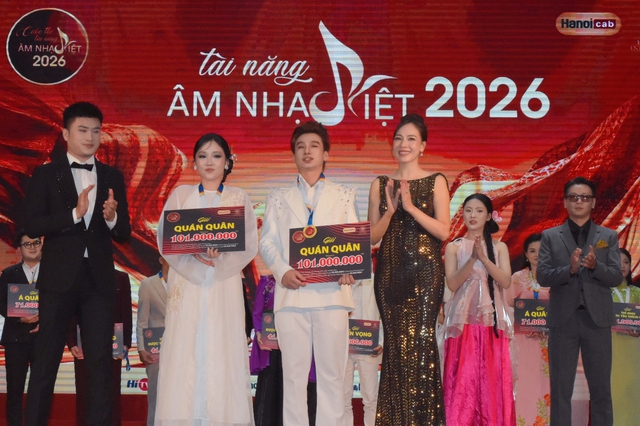 Hành trình không trải đầy hoa hồng của Quán quân Tài năng âm nhạc Việt 2026 - Ảnh 1.