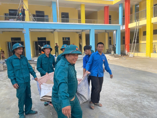 Tuổi trẻ chung tay chuẩn bị cho năm học mới- Ảnh 8.