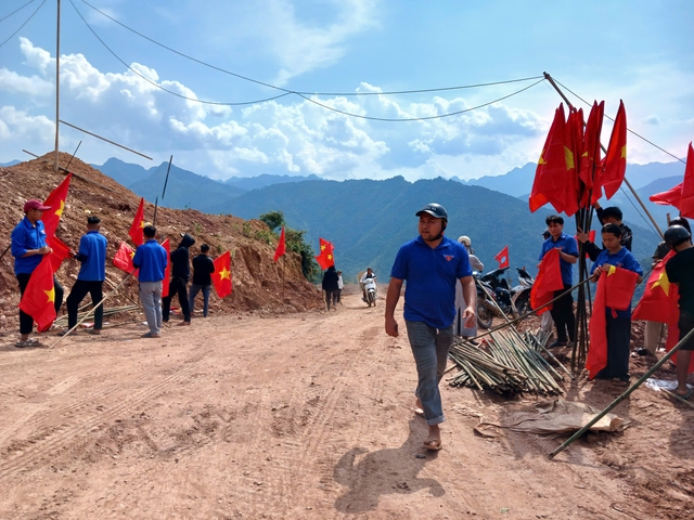 Tuổi trẻ chung tay chuẩn bị cho năm học mới- Ảnh 7.