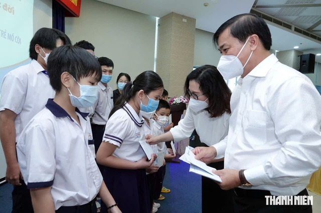5 năm Cùng con đi tiếp cuộc đời: Học bổng SASCO, nhịp cầu kết nối yêu thương- Ảnh 1.