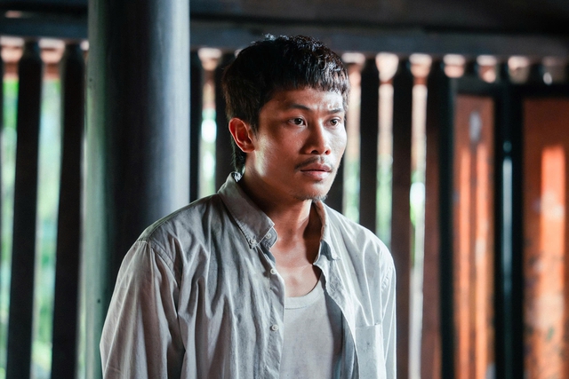 'Anh Tạ' Phương Nam lột xác, 'đổi đời' sau 'Mưa đỏ' - Ảnh 2.