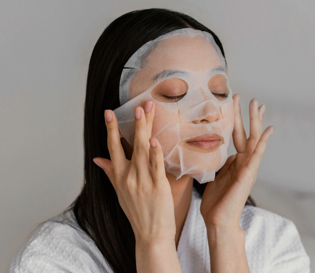 Đắp mặt nạ xong có cần rửa lại không? 99% tín đồ skincare đã hiểu sai! - Ảnh 3.