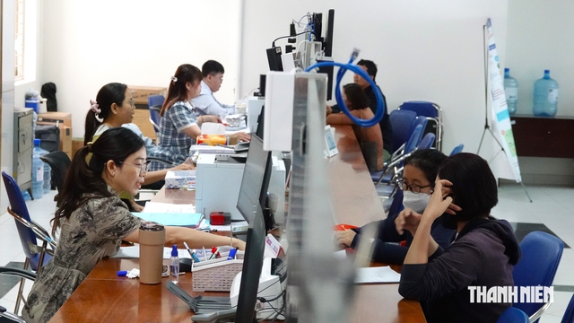 TP.HCM lấy ý kiến dự thảo đổi cách tính thu nhập tăng thêm cho cán bộ, công chức- Ảnh 1.