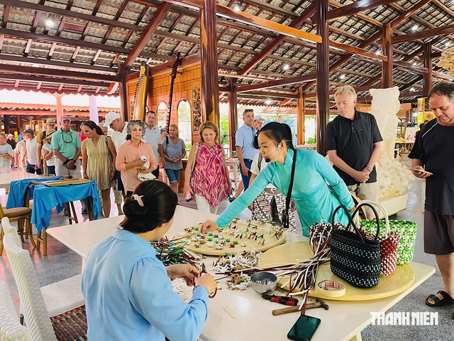 Tin tức đặc biệt tr&ecirc;n b&aacute;o in Thanh Ni&ecirc;n 6.9.2026 - Ảnh 2.