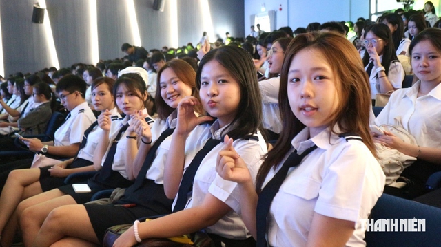 Ngắm dàn 'trai xinh gái đẹp' gây thương nhớ trong lễ khai giảng Học viện Hàng không - Ảnh 1.