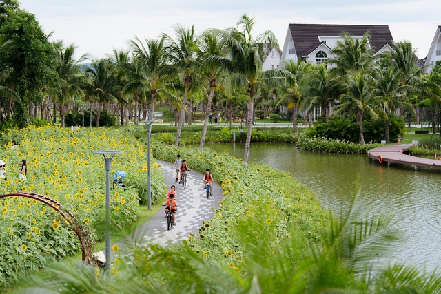 Hành trình đến trường giữa xanh tươi tại các đại đô thị Ecopark - Ảnh 6.