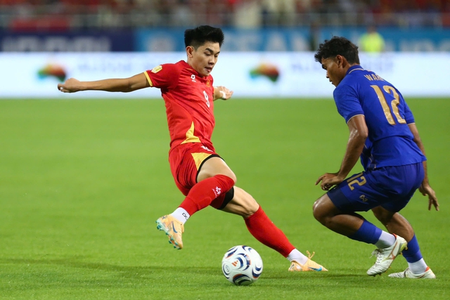 Lịch thi đấu mới nhất của Việt Nam tại FIFA ASEAN Cup: Căng như dây đàn, không có màn ‘khởi động’
- Ảnh 1.