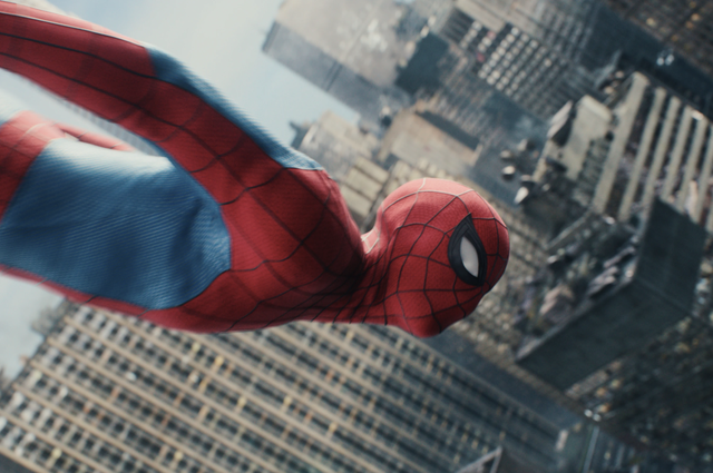 Hollywood bùng nổ doanh thu phòng vé mùa hè - Ảnh 2.