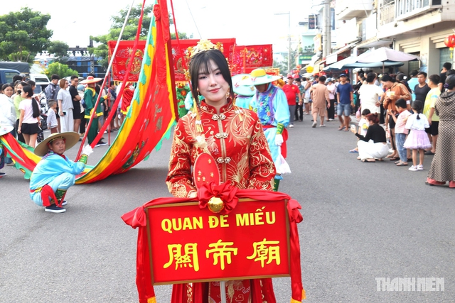 Rộn ràng Lễ hội Nghinh Ông của người Hoa ở Phan Thiết- Ảnh 2.