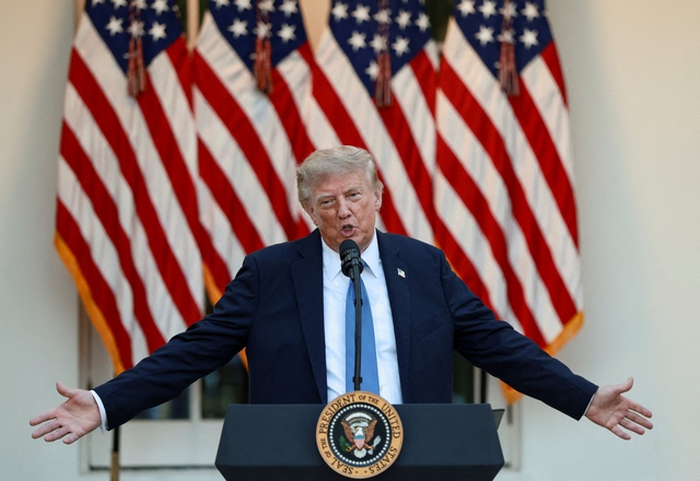 Ông Trump đăng bản đồ có cờ Mỹ bao phủ Bắc và Trung Mỹ - Ảnh 1.