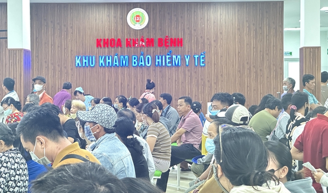 Bệnh viện Qu&acirc;n y 121 đẩy mạnh kh&aacute;m sức khỏe gi&uacute;p d&acirc;n - Ảnh 4.
