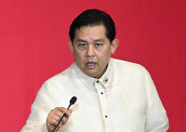 Cựu Chủ tịch Hạ viện Philippines Martin Romualdez vướng c&aacute;o buộc tham nhũng- Ảnh 1.