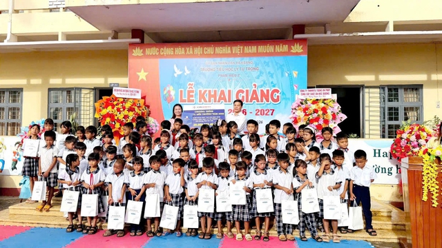 Thủy điện An Khê - Ka Nak tiếp sức cho học sinh khó khăn ở Gia Lai- Ảnh 1.