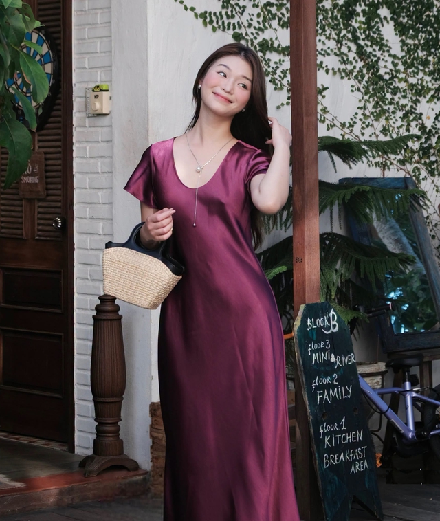 Đầm suông phóng khoáng, tôn dáng tự do - Ảnh 1.