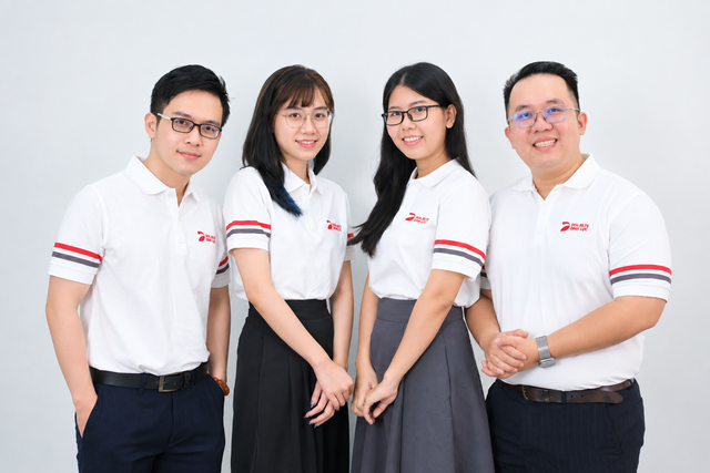 Tứ qu&yacute; 9.0 IELTS hội ngộ, n&oacute;i về học tiếng Anh, ng&agrave;nh ng&ocirc;n ngữ Anh - Ảnh 1.
