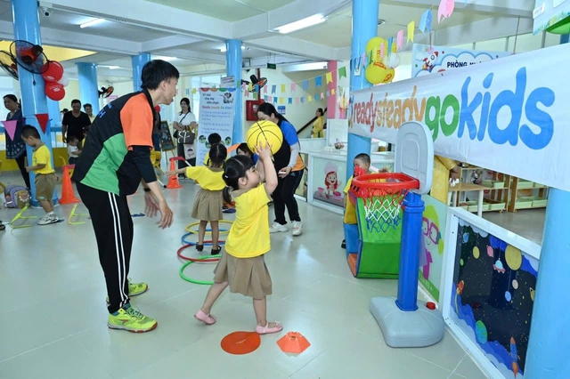 TP.HCM triển khai th&iacute; điểm chương tr&igrave;nh gi&aacute;o dục t&iacute;ch hợp tiếng Anh ở cấp mầm non - Ảnh 1.