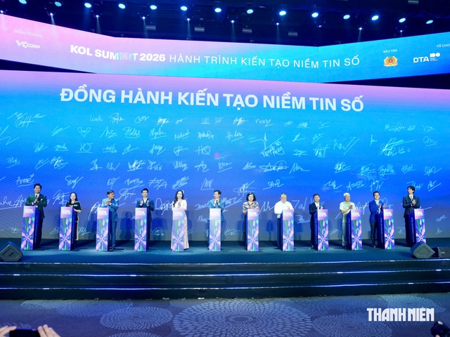 KOL Summit 2026: Nghệ sĩ, KOL cam kết kiến tạo niềm tin số- Ảnh 2.