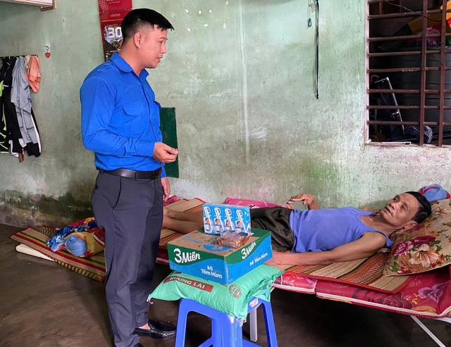 'Sống l&agrave; cho, đ&acirc;u chỉ nhận ri&ecirc;ng m&igrave;nh'- Ảnh 4.