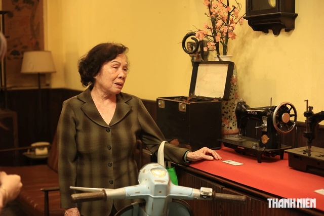 Nữ giao li&ecirc;n kể chuyện vượt B52, giấu mật thư dưới đế gi&agrave;y con trai năm 1975- Ảnh 5.