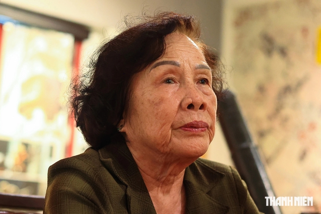 Nữ giao li&ecirc;n kể chuyện vượt B52, giấu mật thư dưới đế gi&agrave;y con trai năm 1975- Ảnh 7.