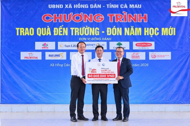 Prudential &lsquo;Trao gửi y&ecirc;n t&acirc;m&rsquo;: Th&ecirc;m nguồn nước sạch cho học sinh tại Đồng Th&aacute;p, C&agrave; Mau - Ảnh 3.