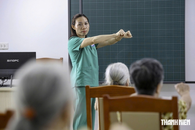 Khuyến kh&iacute;ch kết h&ocirc;n trước 30 tuổi, chuẩn bị tuổi gi&agrave; từ 40 tuổi - Ảnh 1.