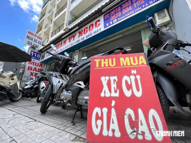 Mua xe cũ chỉ c&oacute; c&agrave; vẹt, CSGT x&aacute;c minh g&igrave; trước khi giải quyết sang t&ecirc;n? - Ảnh 1.