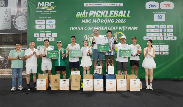 S&ocirc;i động giải pickleball MBC mở rộng - 'Vầng trăng y&ecirc;u thương' kết nối cộng đồng doanh nh&acirc;n- Ảnh 3.