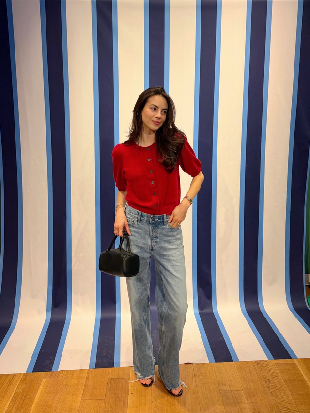 Tự tin xuống phố ngày lạnh cùng cặp đôi quần jeans và áo len cardigan - Ảnh 8.