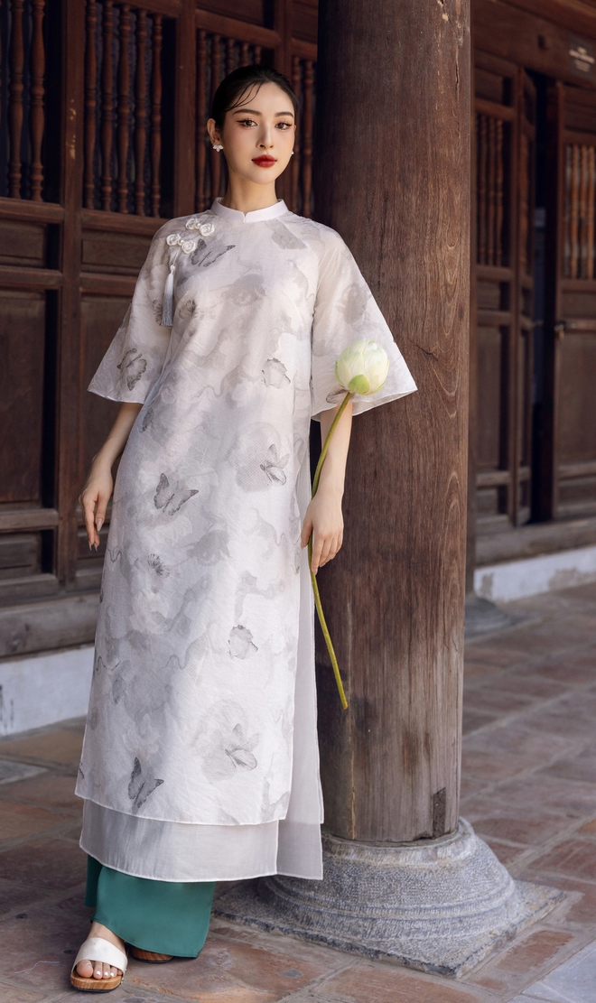 In autumn, everyone wants to show off their figure with Vietnamese ao dai - Photo 3.