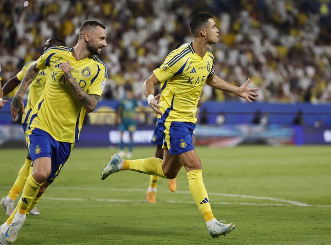 Ronaldo ghi bàn trận thứ 4 liên tiếp cho Al Nassr, chia tay đội ngay trong đêm- Ảnh 3.