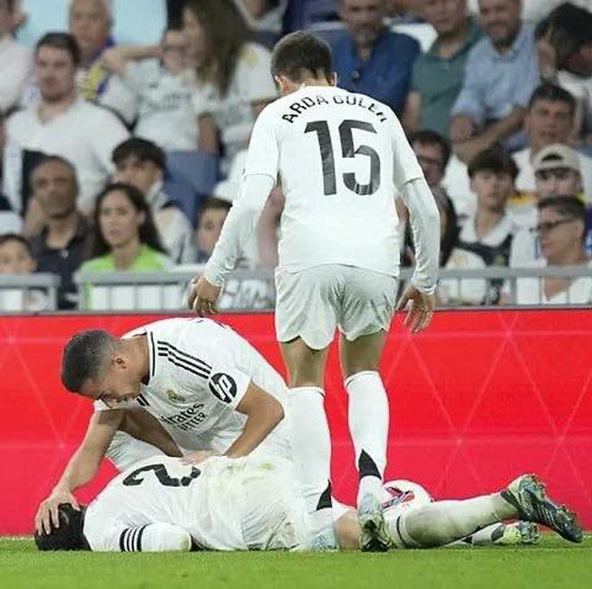 Real Madrid chính thức xác nhận Carvajal dính điều tệ nhất: Đầu gối tan nát!- Ảnh 2.