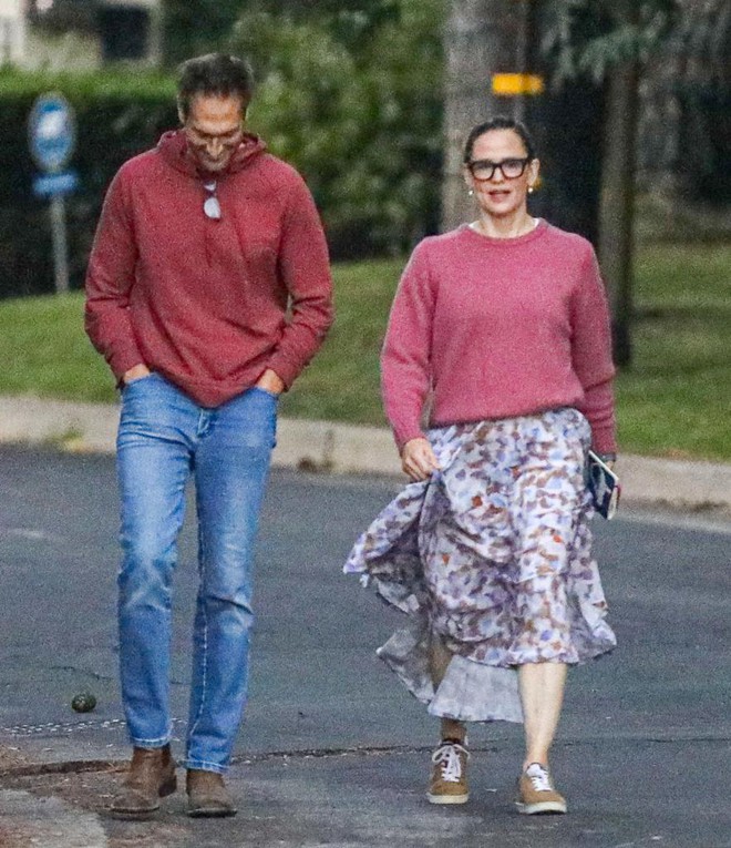 Jennifer Garner hạnh phúc bên tình trẻ- Ảnh 1.