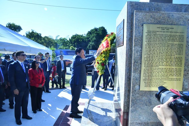 'Như có Bác Hồ trong ngày vui đại thắng' vang lên bên tượng đài Bác giữa thủ đô Santo Domingo- Ảnh 4.